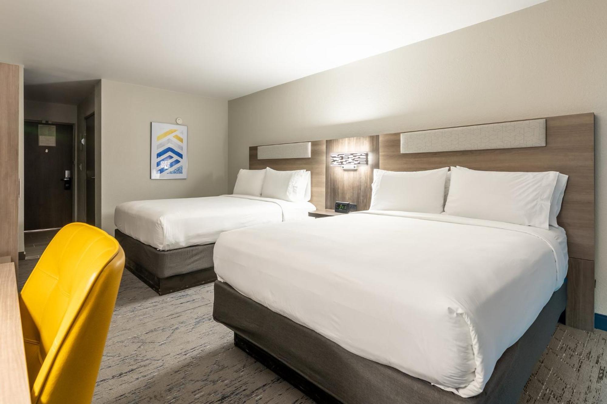 Holiday Inn Express Van Nuys By Ihg Los Angeles Exterior photo