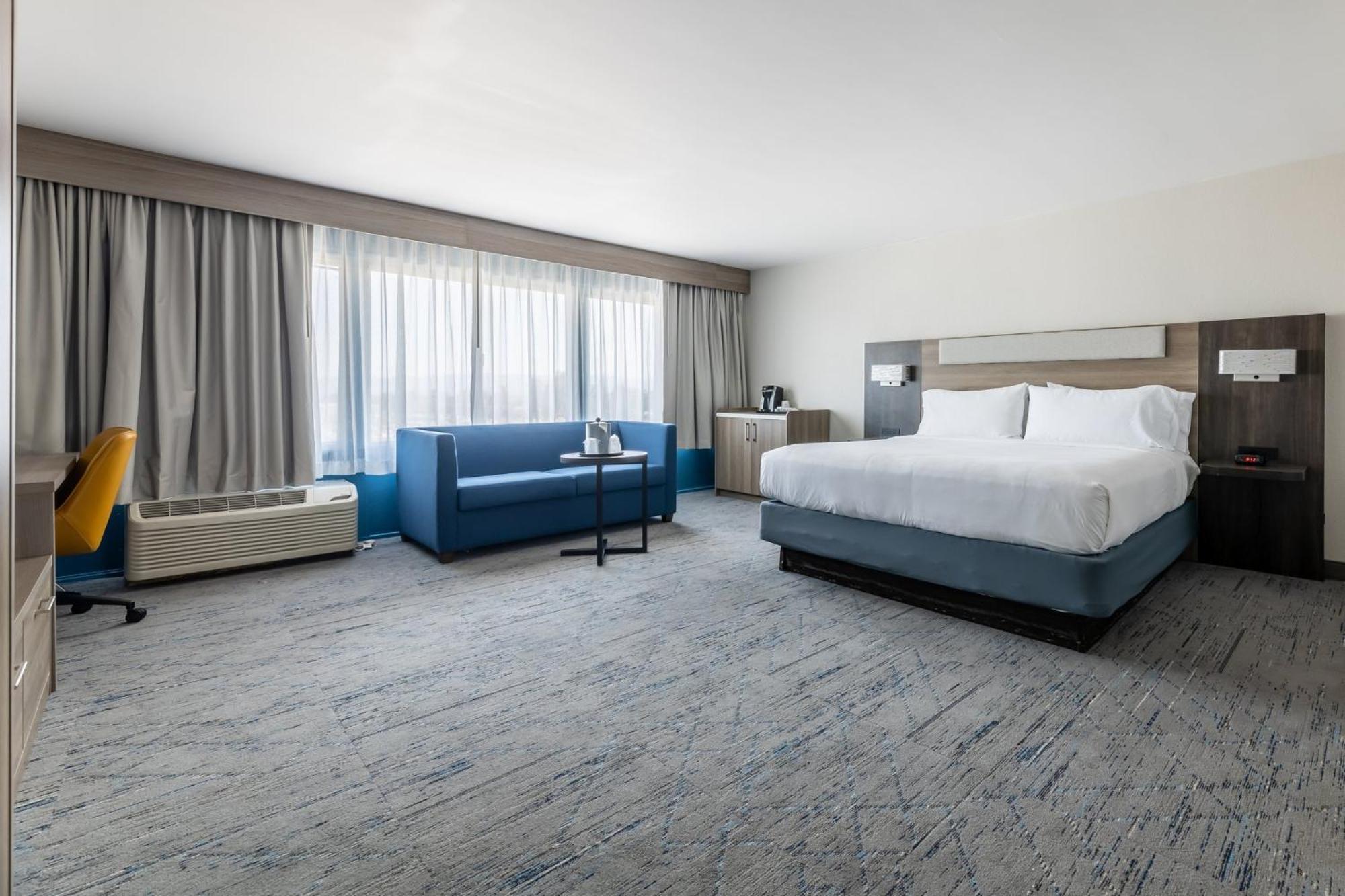 Holiday Inn Express Van Nuys By Ihg Los Angeles Exterior photo
