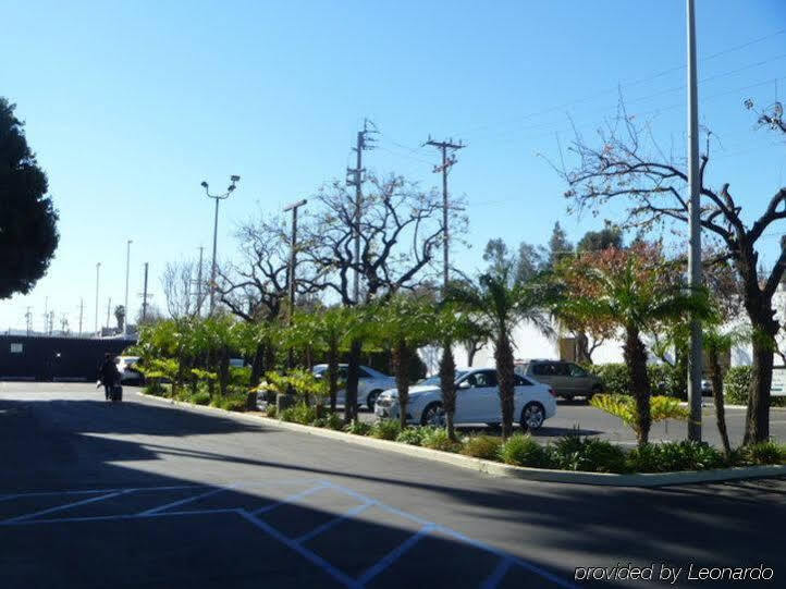 Holiday Inn Express Van Nuys By Ihg Los Angeles Exterior photo